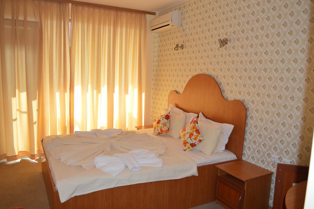 Family Hotel Deykin Sunny Beach Exterior photo